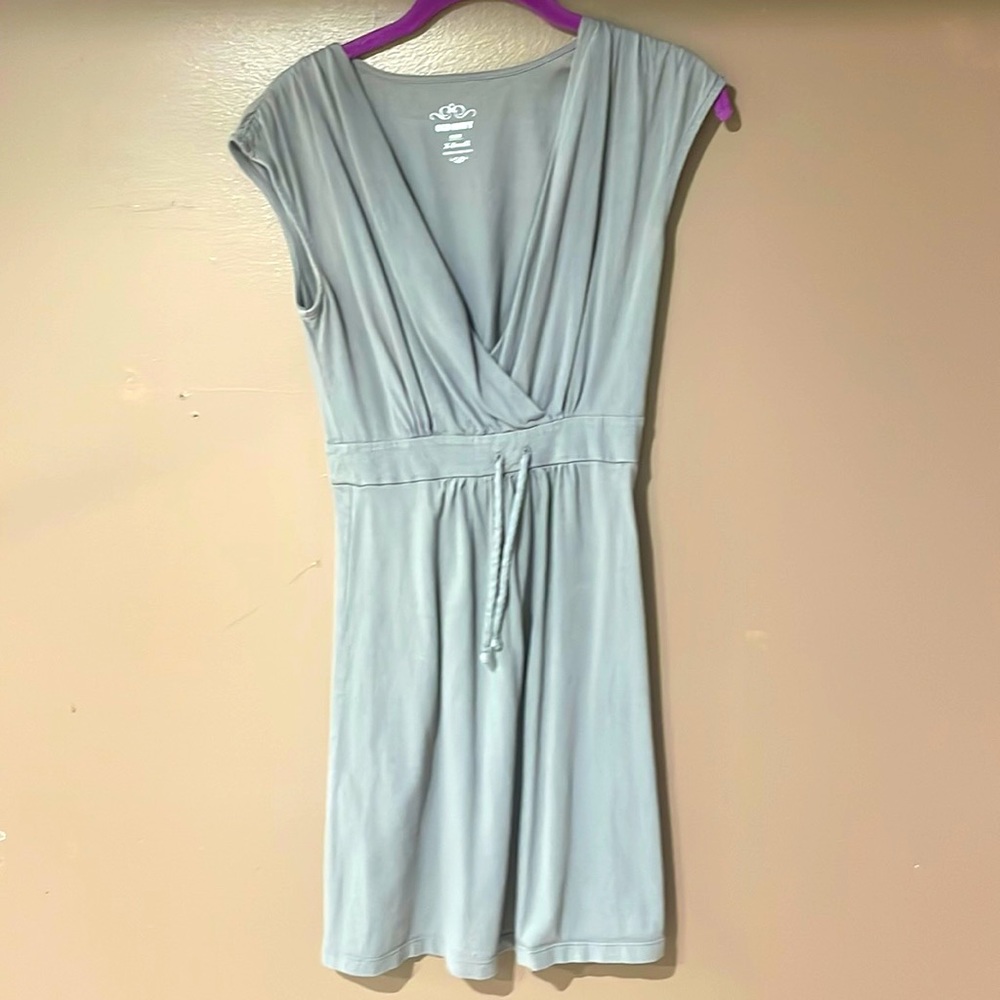 Old Navy V neck Sleeveless dress